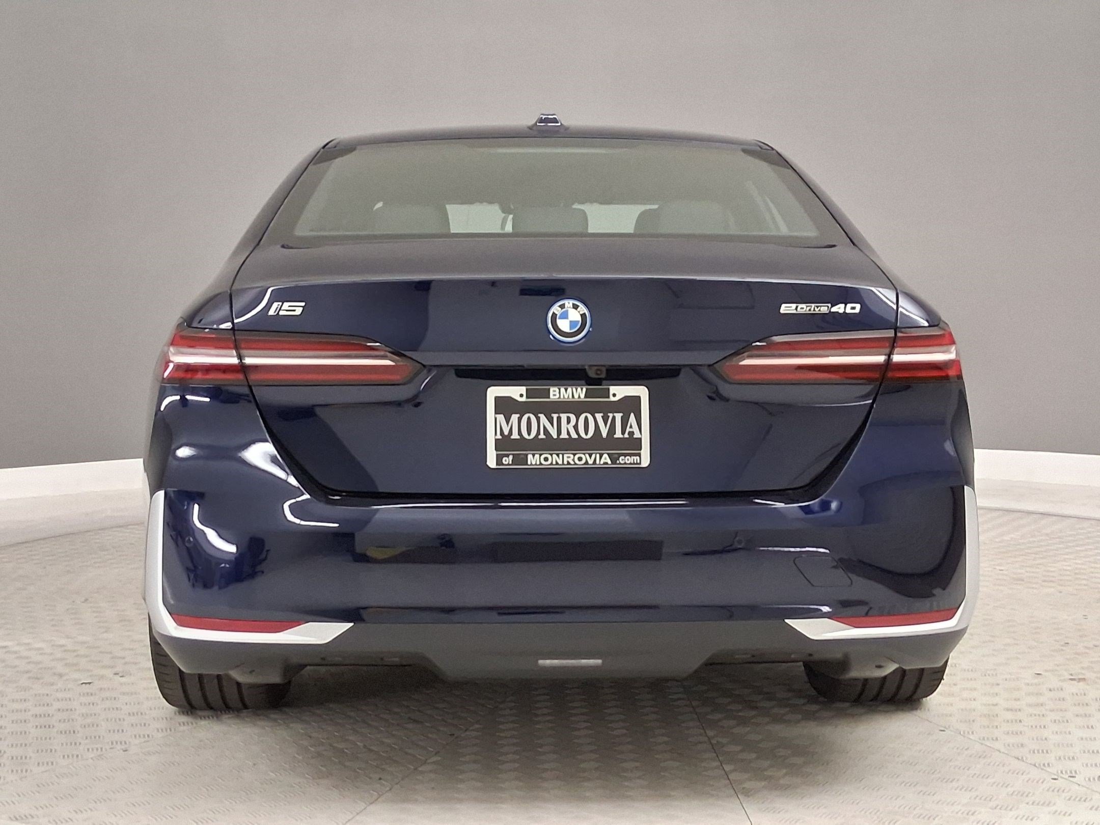 New 2027 BMW i5 eDrive40 RWD image 10