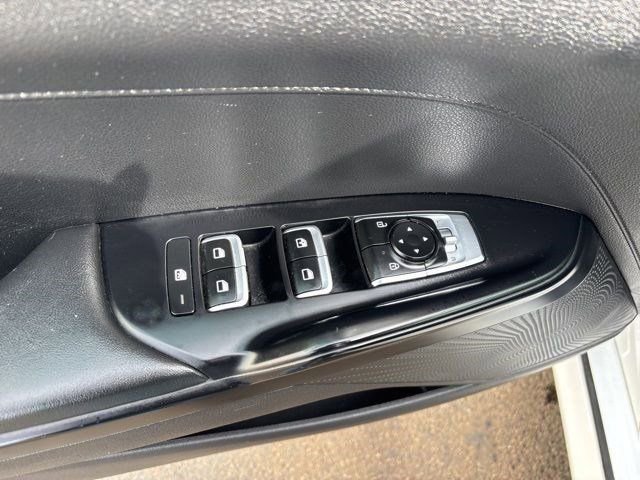 Used 2023 Kia K5 LXS image 14