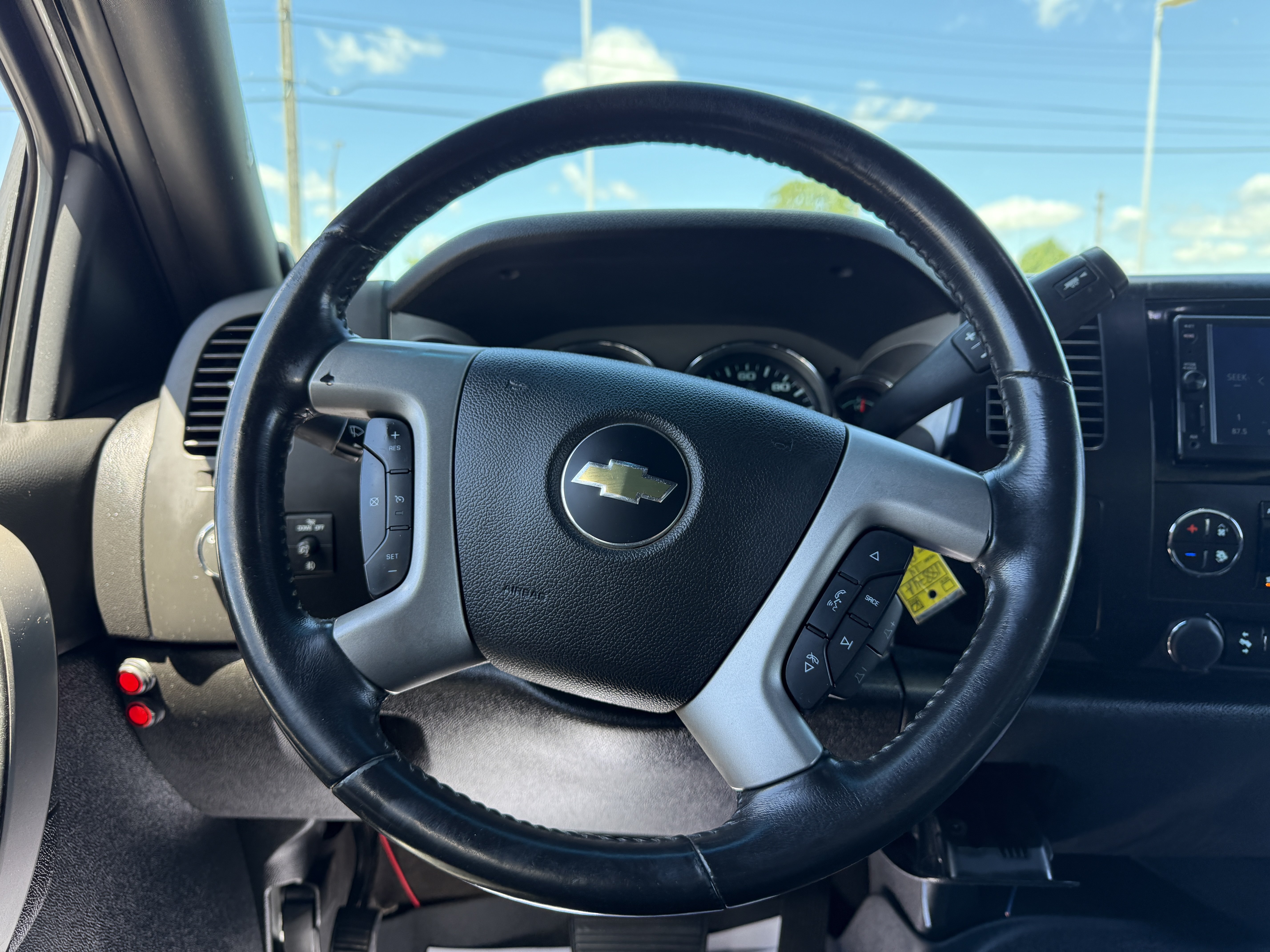Used 2014 Chevrolet Silverado 2500 LT w/ Z71 Appearance Package AWD/4WD image 14