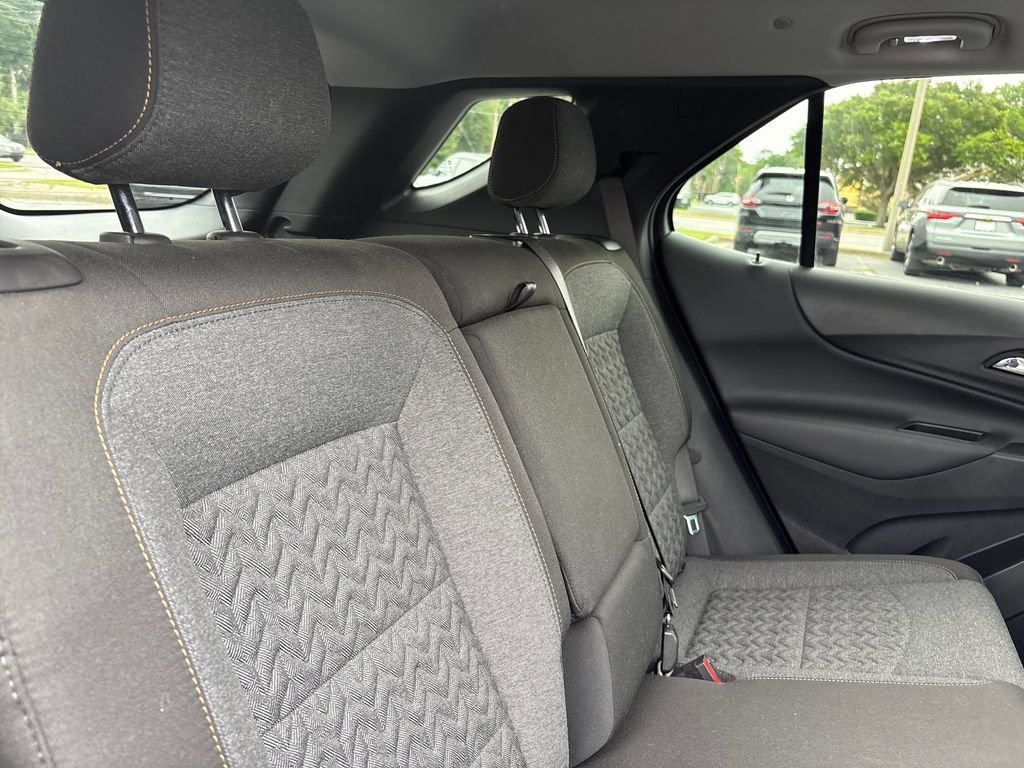 Used 2024 Chevrolet Equinox LT FWD image 24