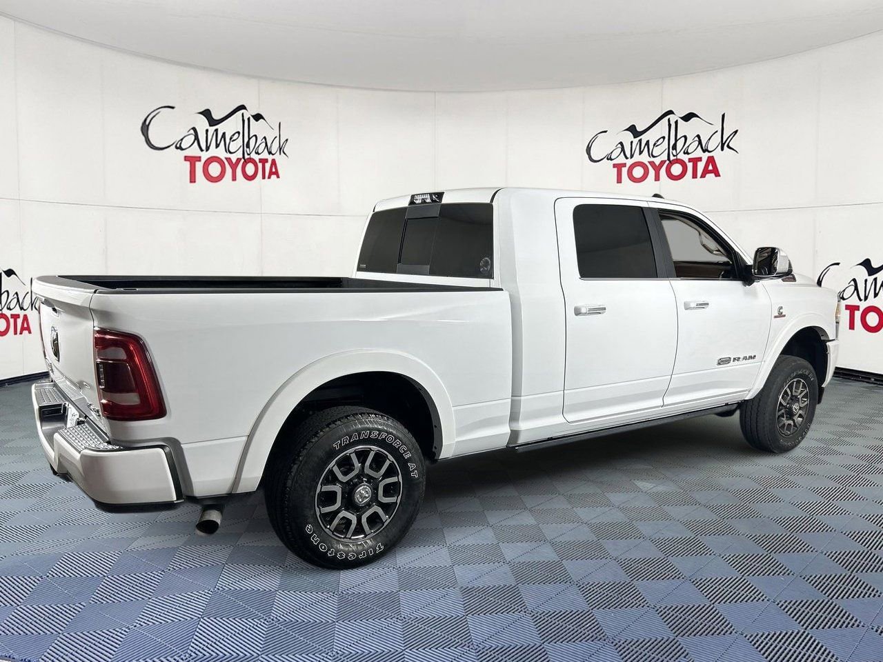 Used 2022 RAM 2500 Limited image 7