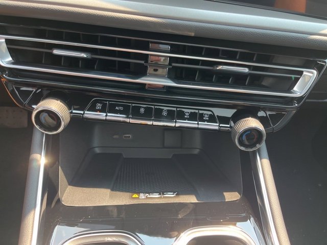 New 2026 Chevrolet Traverse LT w/ Enhanced Driving Package image 38