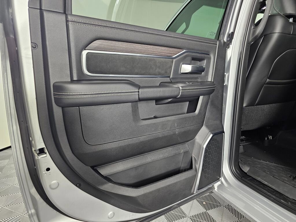 New 2026 RAM 3500 Laramie w/ Night Edition AWD/4WD image 33