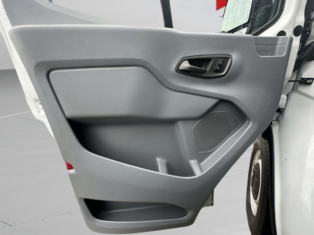 Used 2019 Ford Transit 150 148 Medium Roof RWD image 32