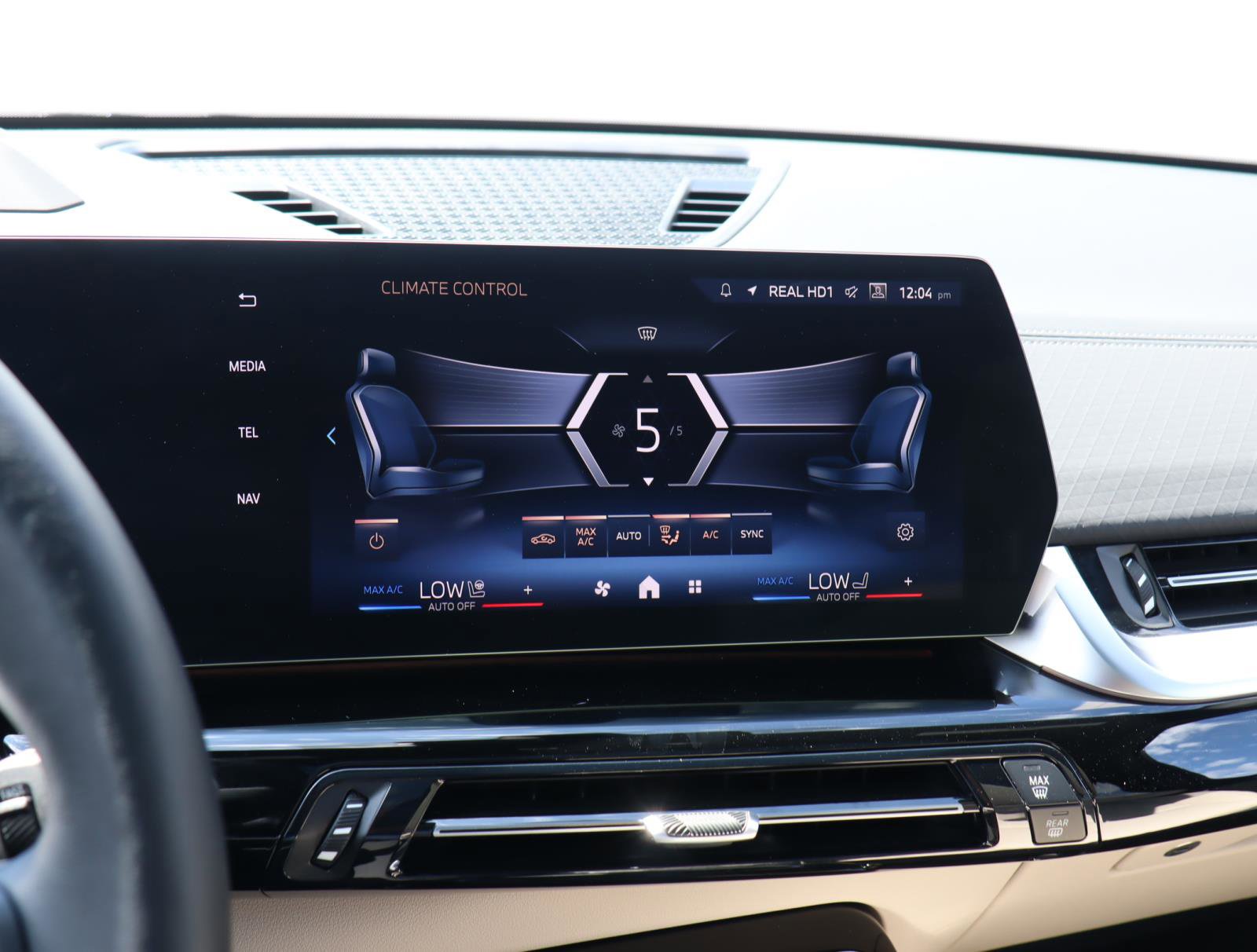 Certified 2024 BMW X2 xDrive28i w/ Premium Package image 8