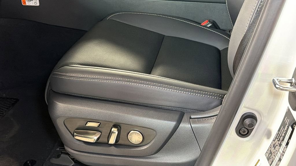 New 2026 Lexus LX 700h Luxury image 26