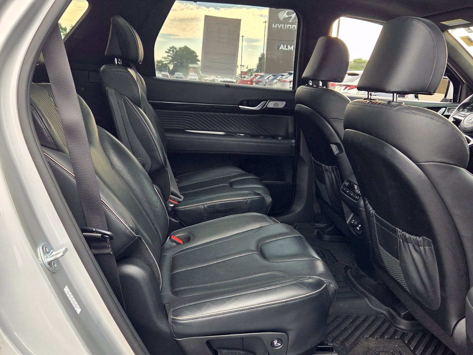 Used 2023 Hyundai Palisade Calligraphy FWD image 16