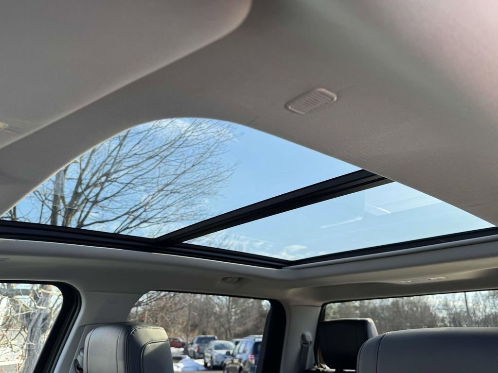 Used 2022 Toyota Tundra Limited w/ Power Package image 21