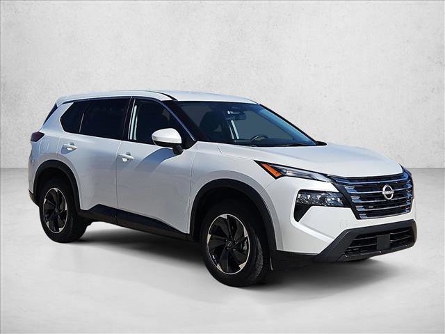 Used 2024 Nissan Rogue SV FWD image 3