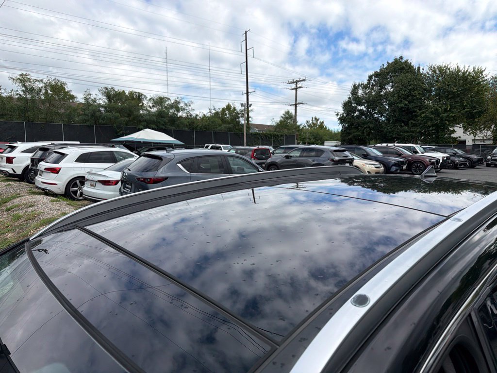 Used 2020 Hyundai Santa Fe Limited AWD/4WD image 9