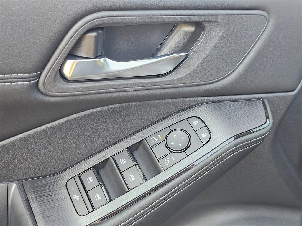 New 2026 Nissan Rogue SV image 29