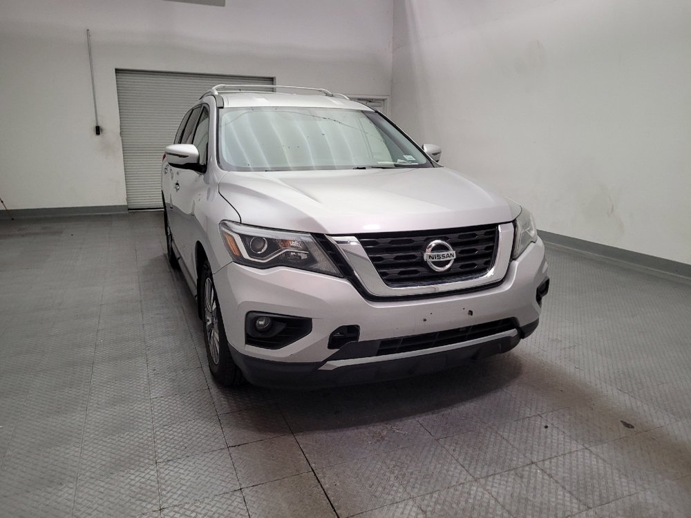 Used 2018 Nissan Pathfinder SV FWD image 14
