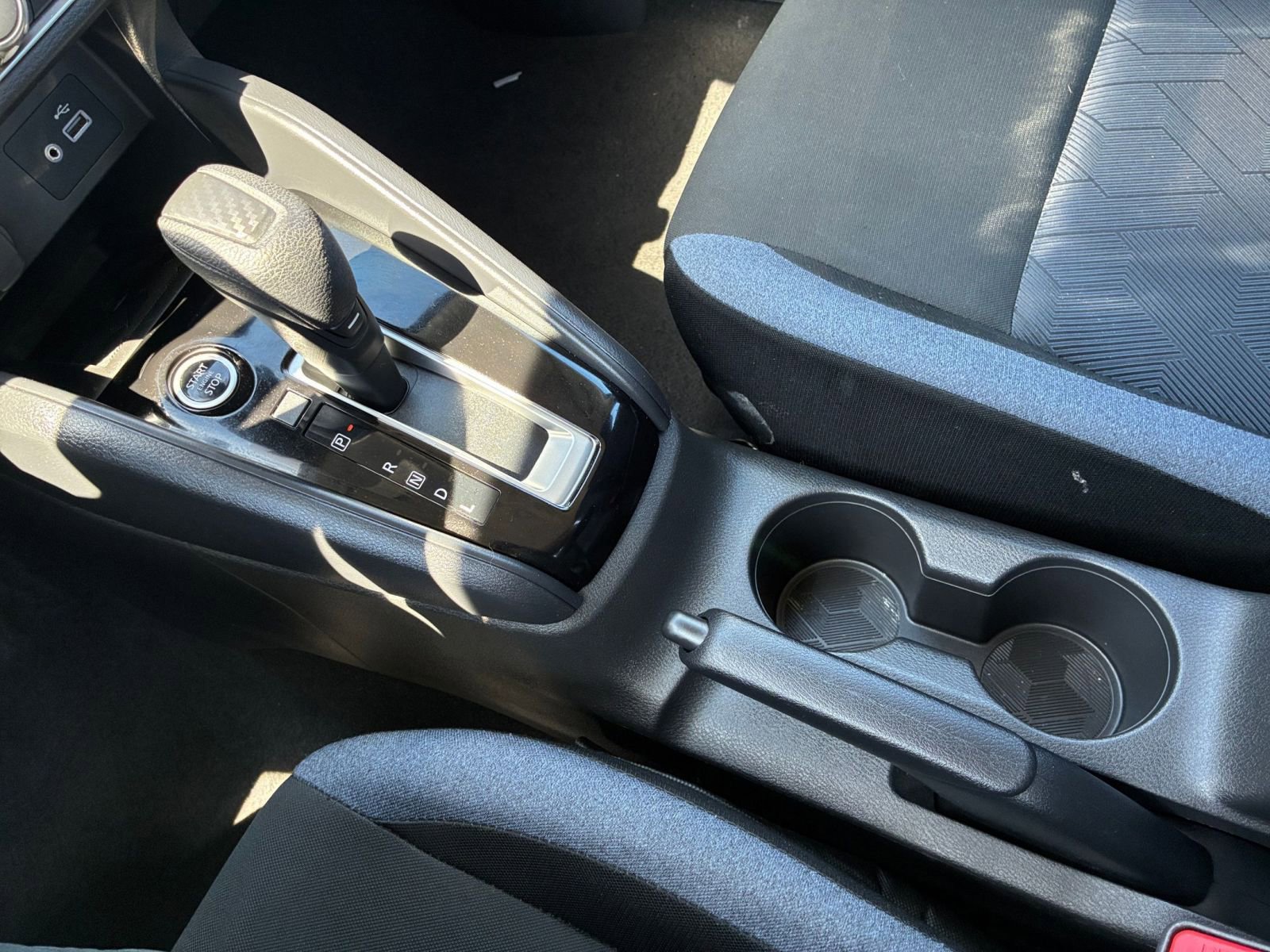 Used 2025 Nissan Versa SV FWD image 39