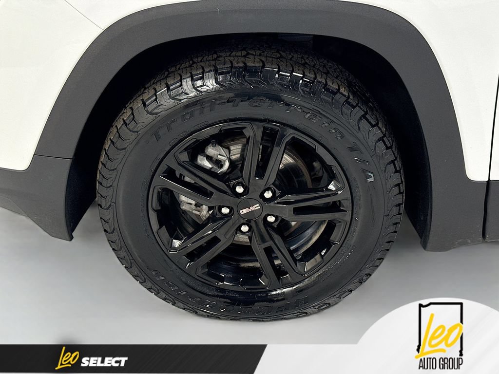 Used 2024 GMC Terrain AT4 w/ Tech Package AWD/4WD image 34