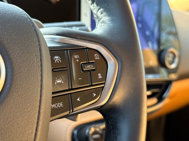 Used 2025 Lexus NX 250 FWD w/ Towing Package (2000 Lbs) image 28