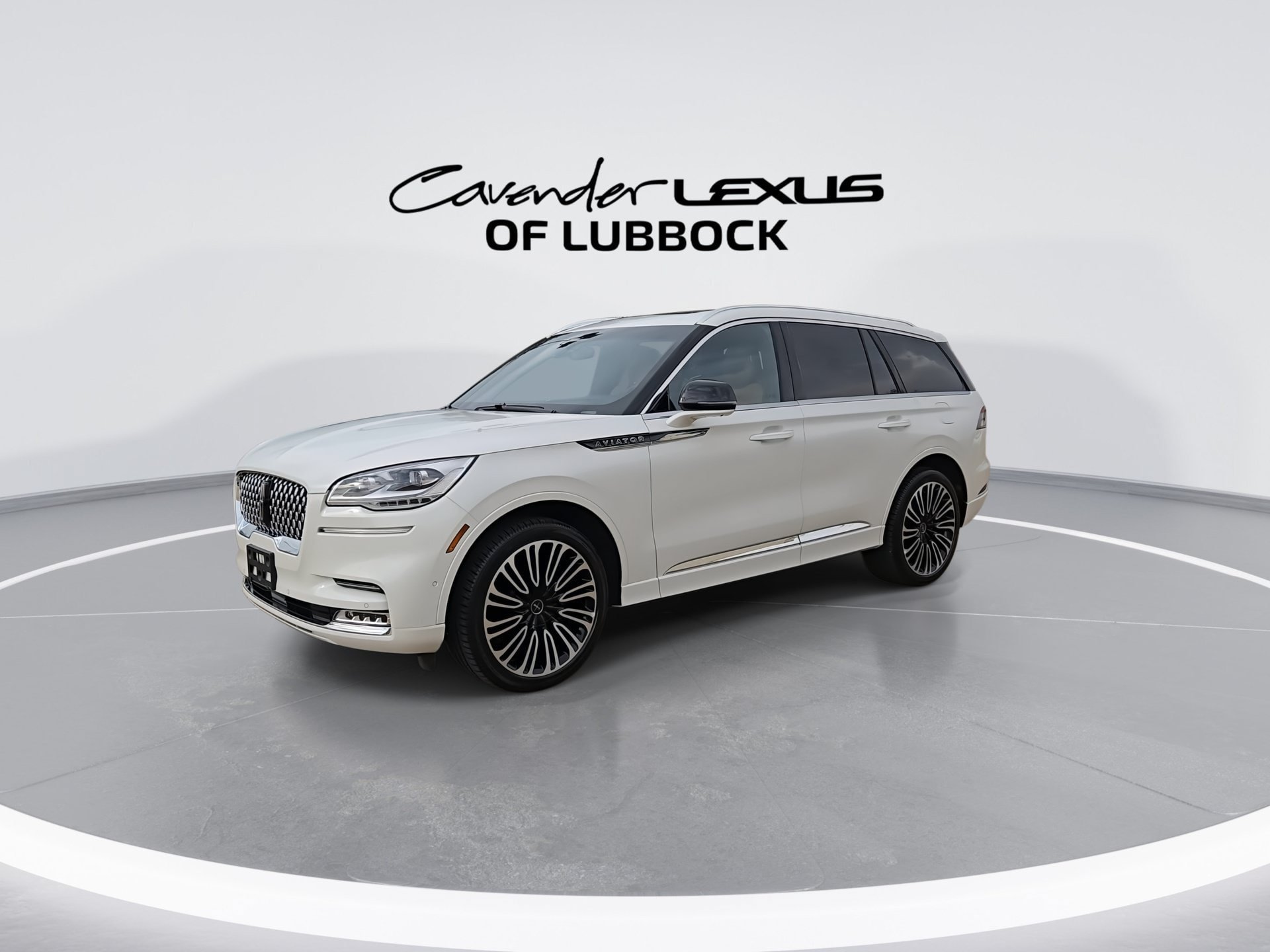 Used 2023 Lincoln Aviator Black Label AWD/4WD image 4
