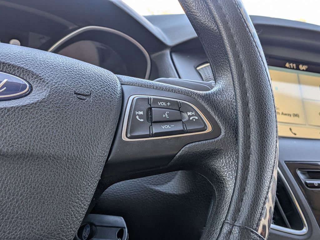 Used 2017 Ford Focus SEL image 29