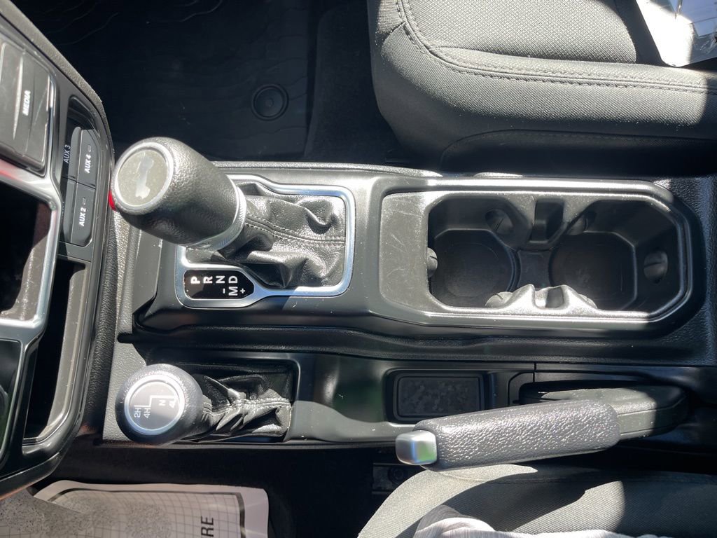 Used 2022 Jeep Wrangler Unlimited Sport image 29