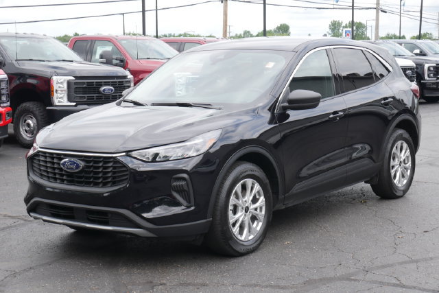 Used 2023 Ford Escape Active AWD/4WD image 6