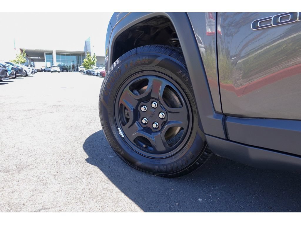 Used 2019 Jeep Compass Sport FWD image 10