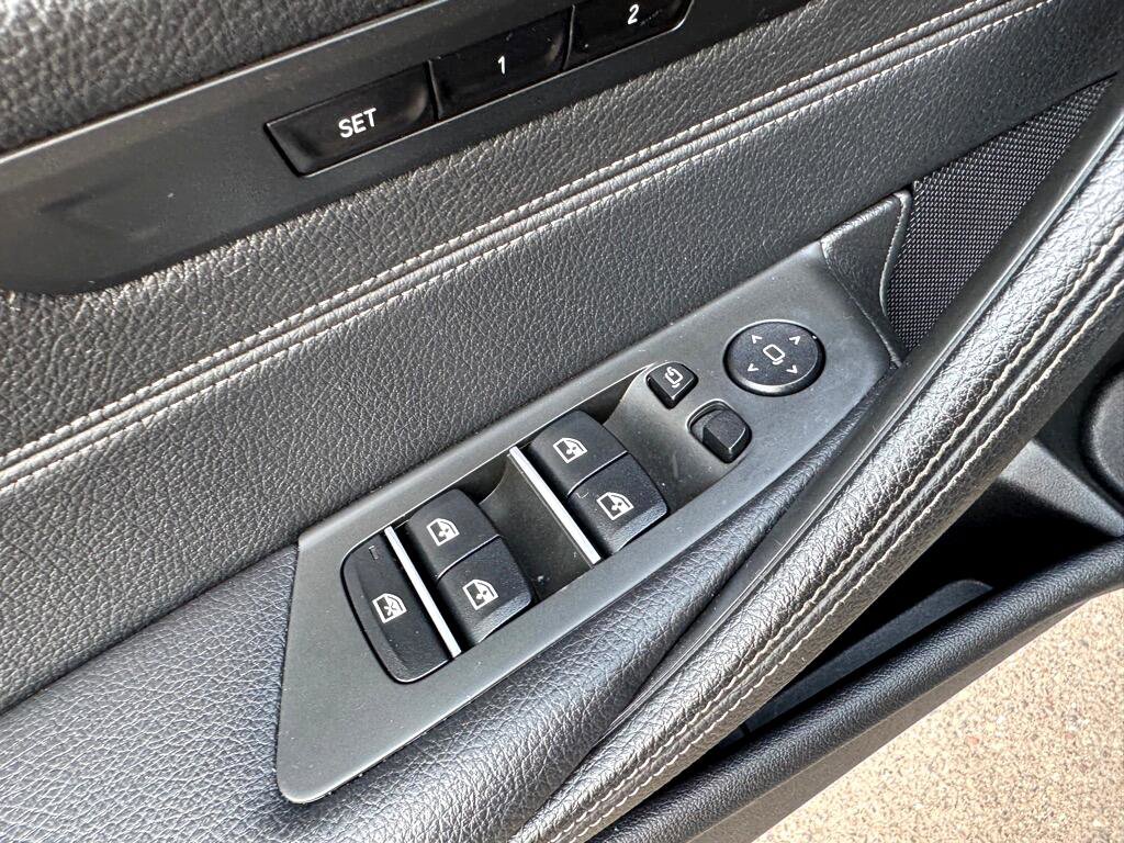 Used 2019 BMW 530i xDrive image 21