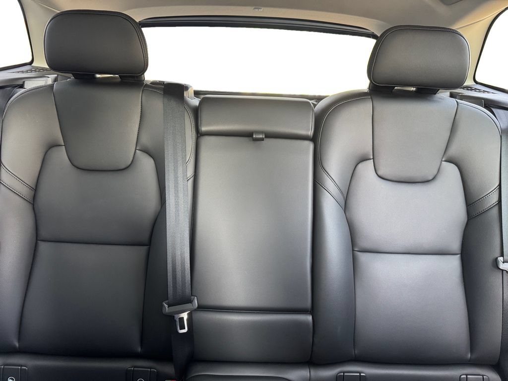 Certified 2023 Volvo XC60 B5 Core w/ Climate Package AWD/4WD image 23