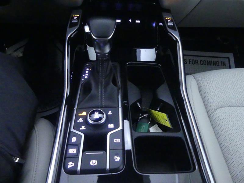 Used 2023 Kia Sorento SX image 19