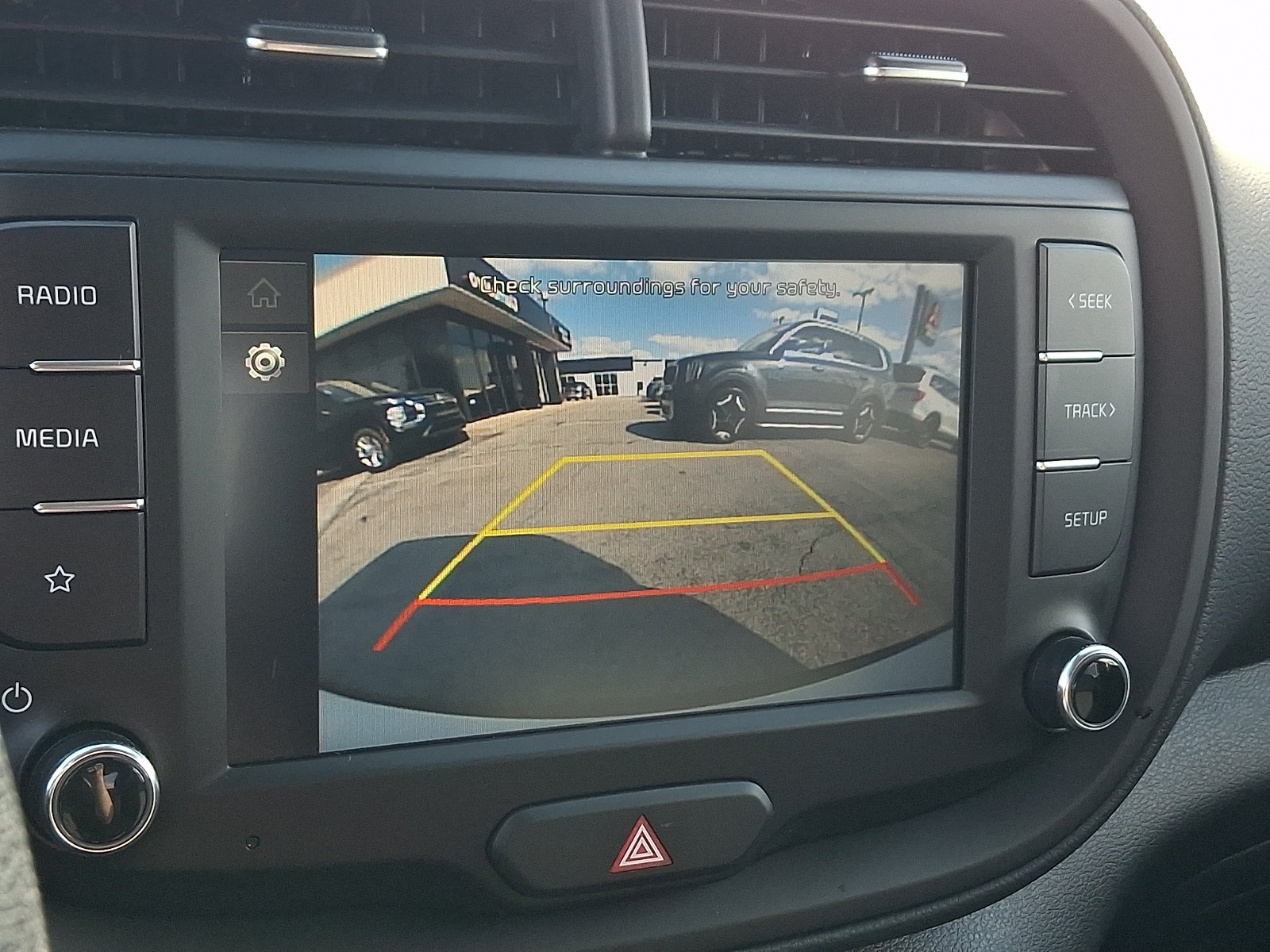 Certified 2025 Kia Soul LX w/ LX Technology Package FWD image 17