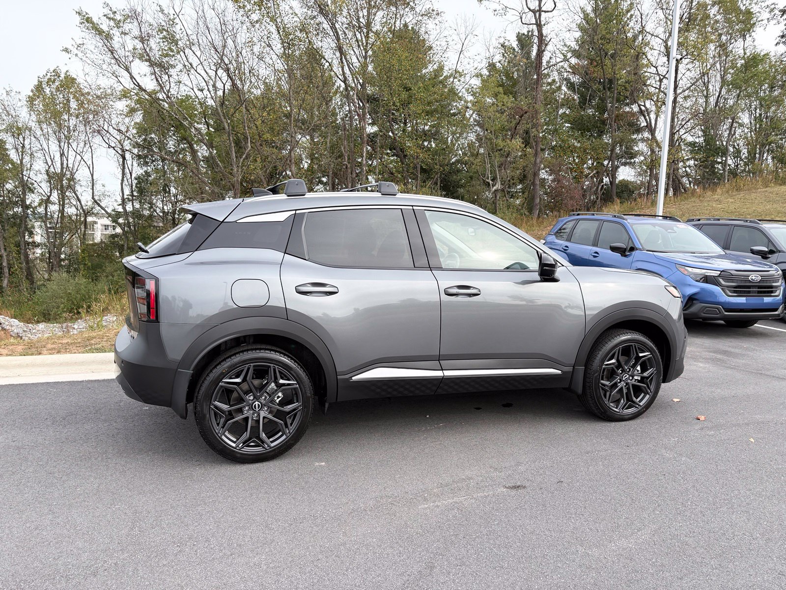 Used 2026 Nissan Kicks SR w/ Cold Weather Package AWD/4WD image 8