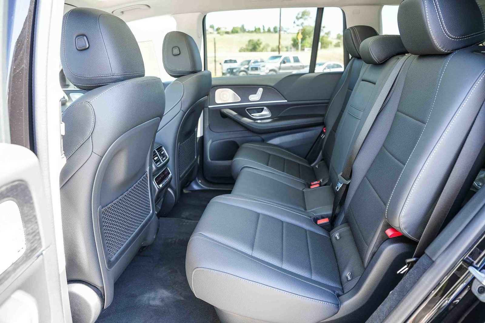 New 2026 Mercedes-Benz GLS 450 4MATIC image 18