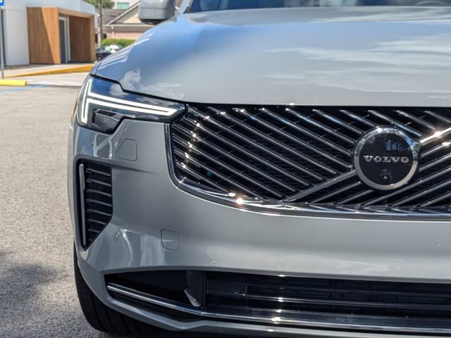 New 2026 Volvo XC90 B6 Plus w/ Protection Package Premier image 10