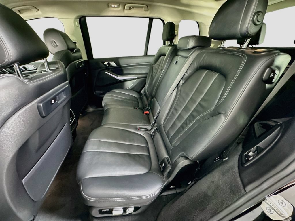 Used 2022 BMW X7 xDrive40i w/ Premium Package AWD/4WD image 24