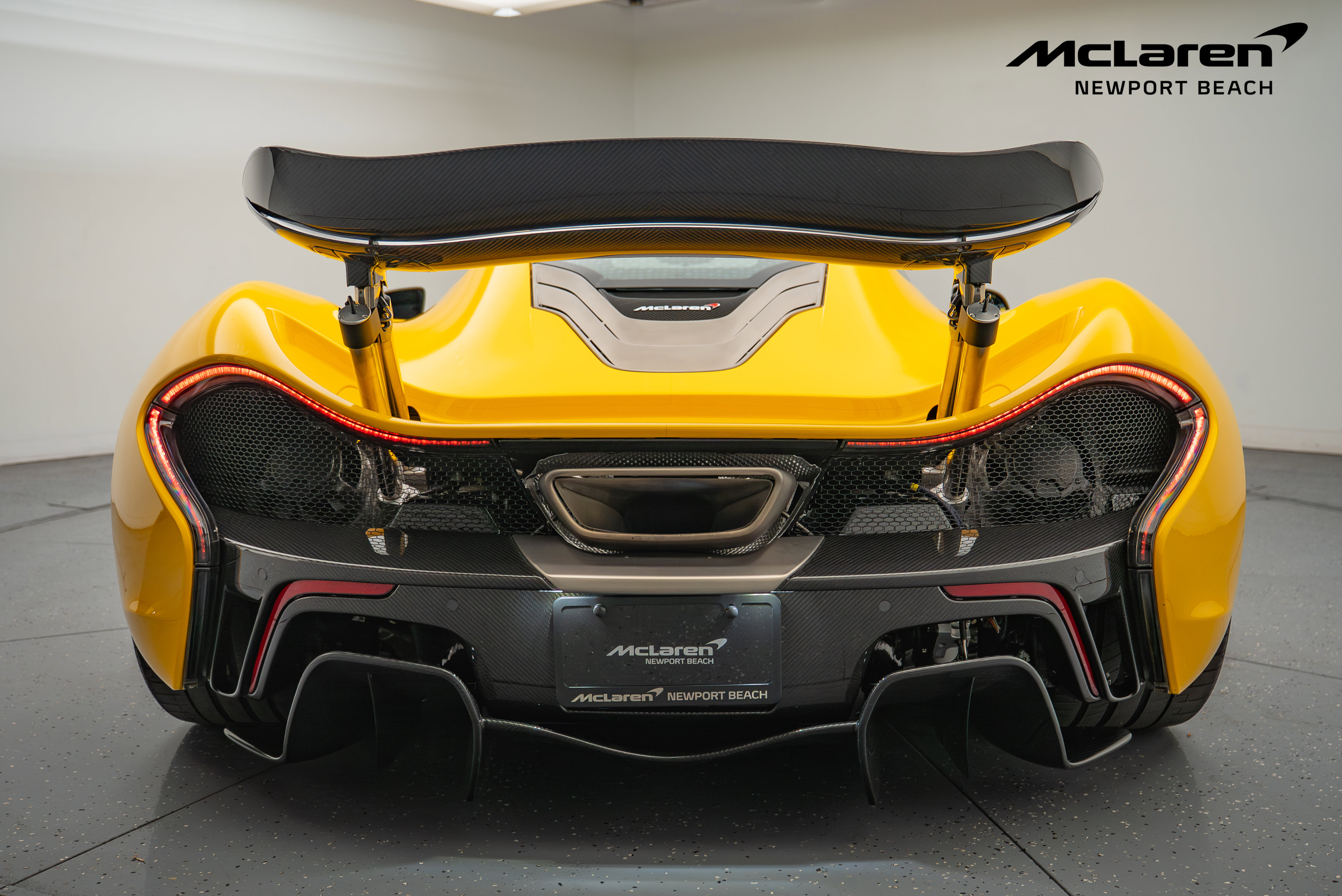 Used 2014 McLaren P1 image 25