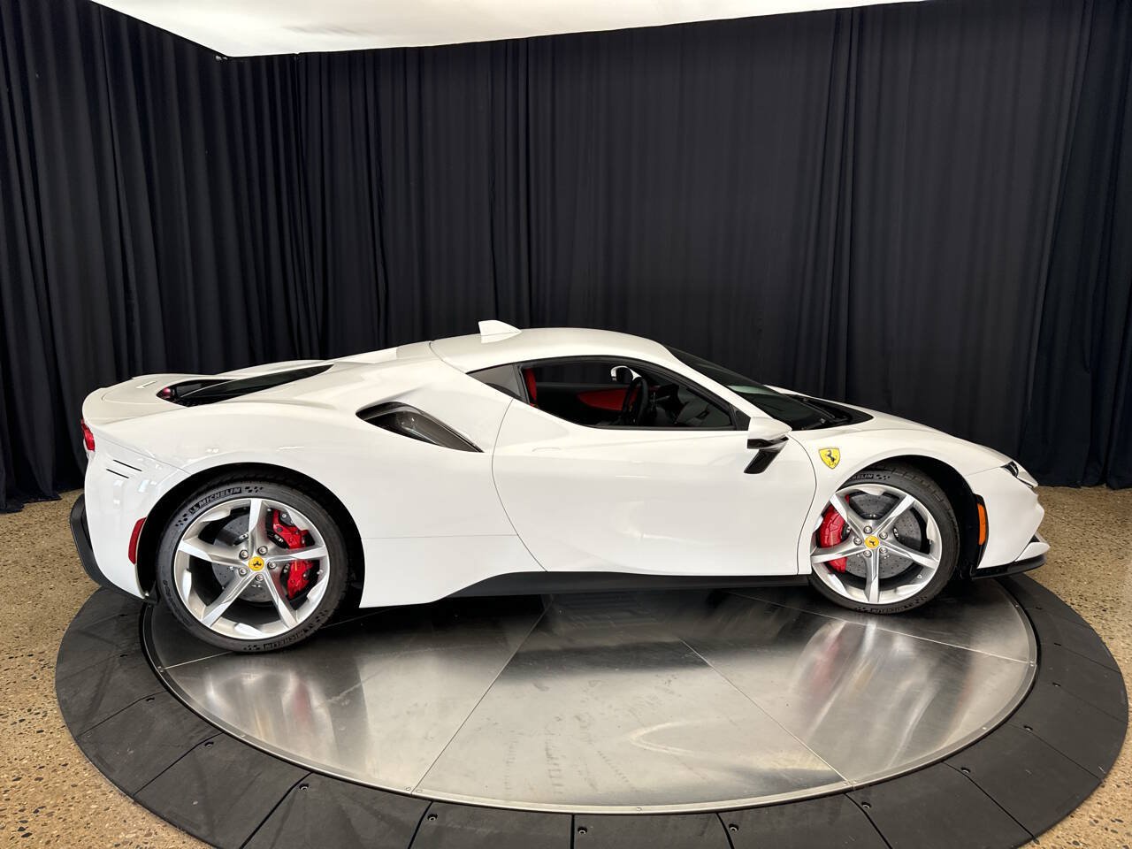 Used 2023 Ferrari SF90 Stradale AWD/4WD image 10