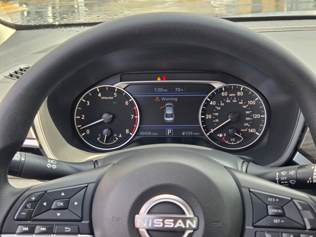 Used 2025 Nissan Altima 2.5 SV FWD image 30