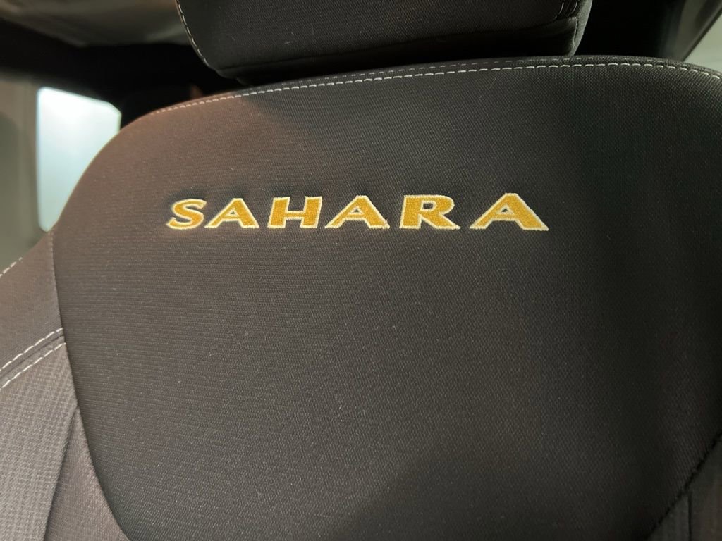 Used 2015 Jeep Wrangler Unlimited Sahara w/ Connectivity Group AWD/4WD image 23