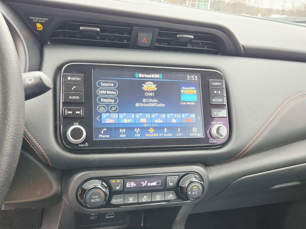 Used 2023 Nissan Kicks SR w/ SR Premium Package image 23