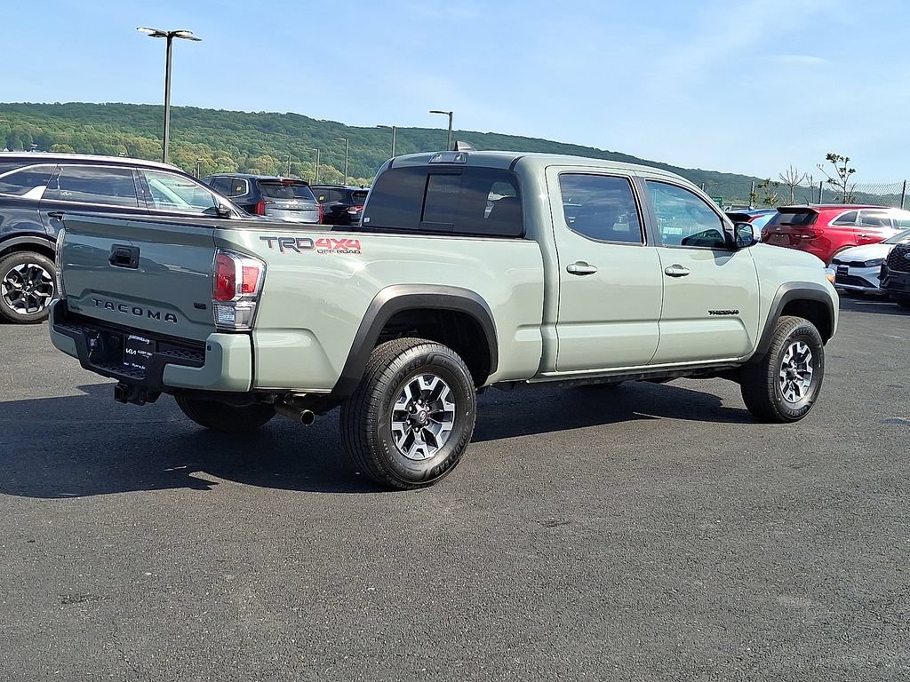 Used 2023 Toyota Tacoma TRD Off-Road w/ Technology Package AWD/4WD image 6