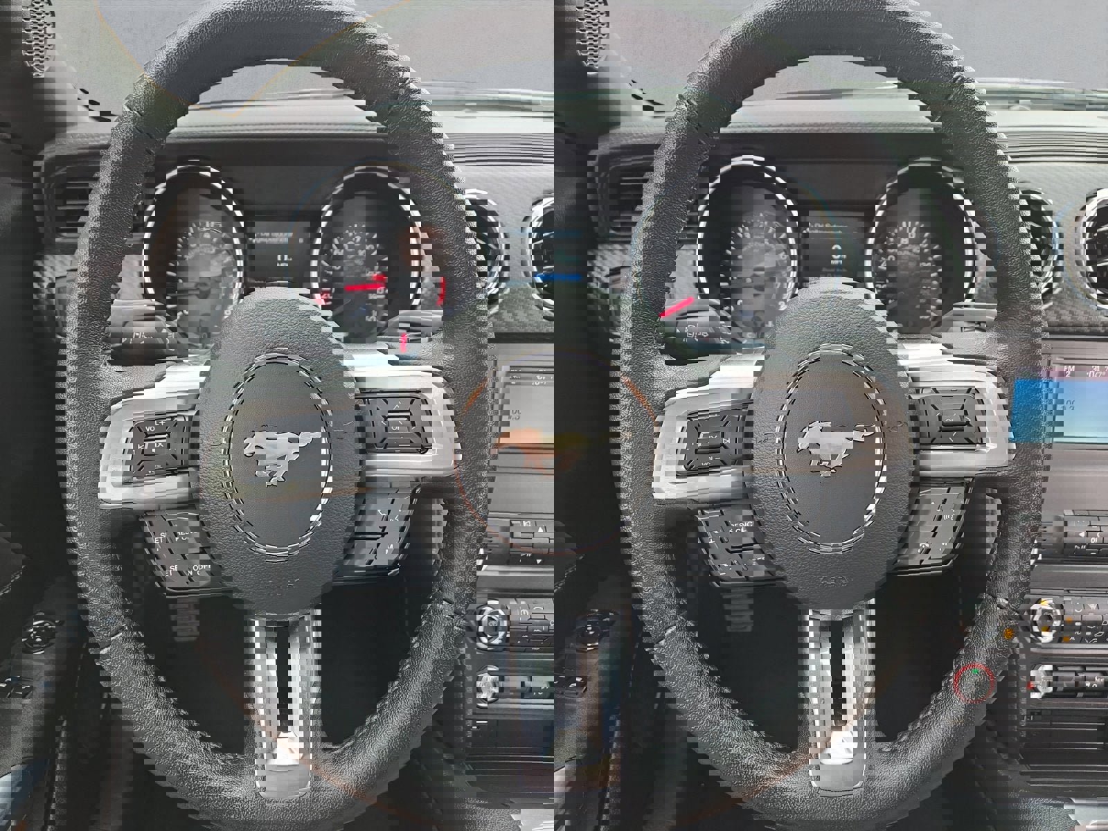 Used 2023 Ford Mustang Coupe RWD image 12