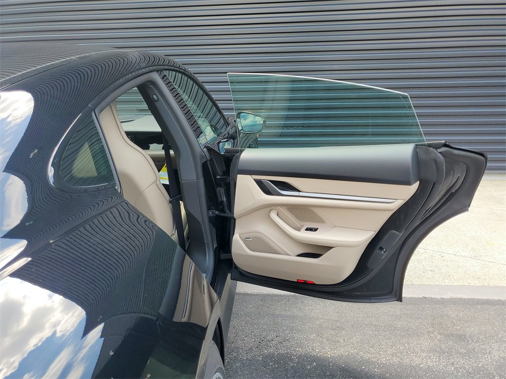 New 2025 Porsche Taycan image 22