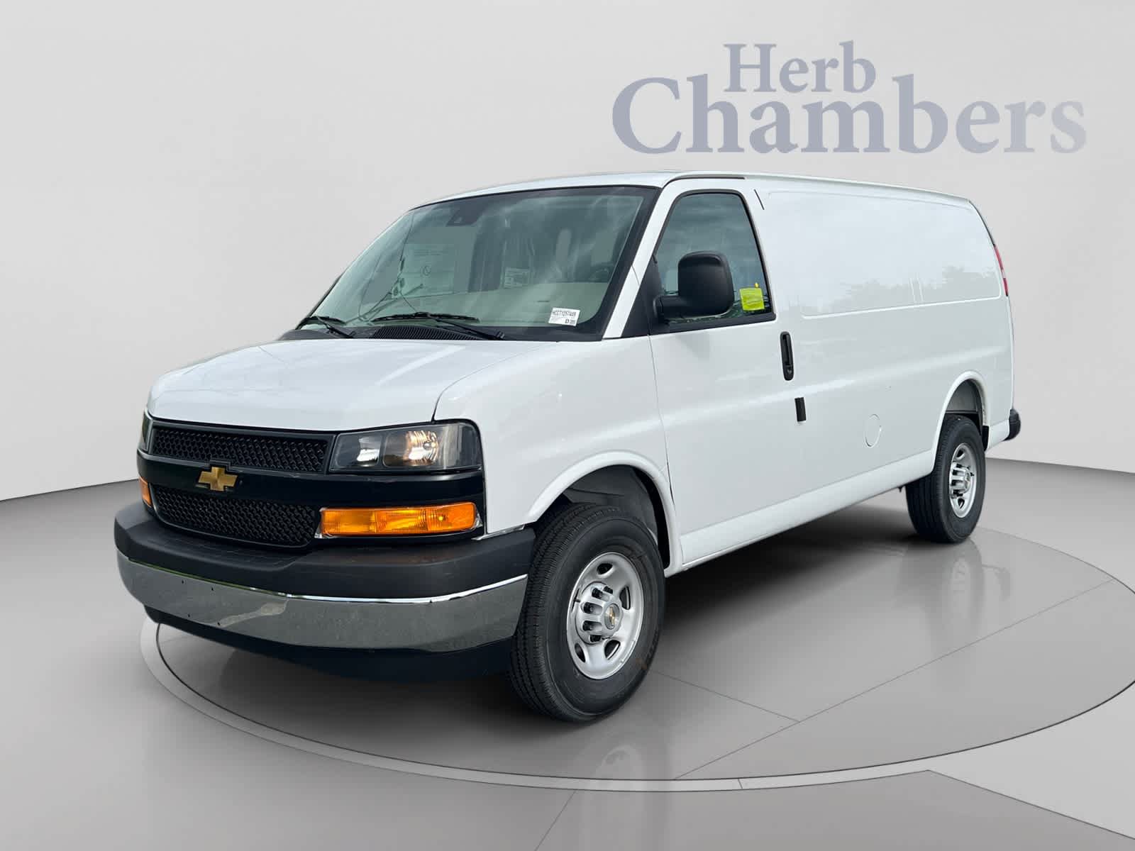New 2026 Chevrolet Express 2500 w/ Communications Package RWD image 4