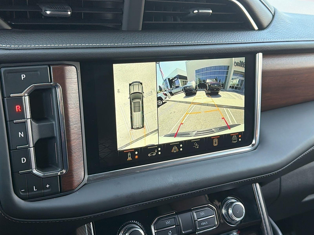 Used 2023 GMC Yukon XL Denali Ultimate AWD/4WD image 14