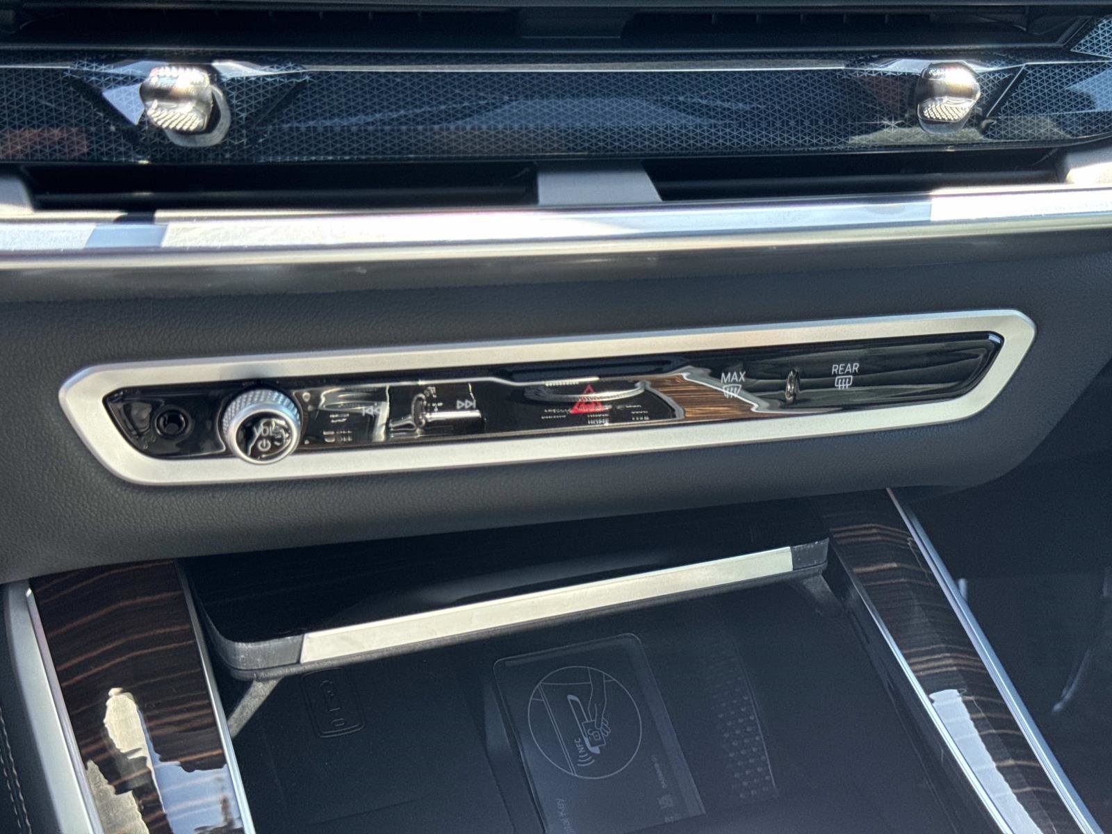 Used 2026 BMW X5 xDrive50e image 25