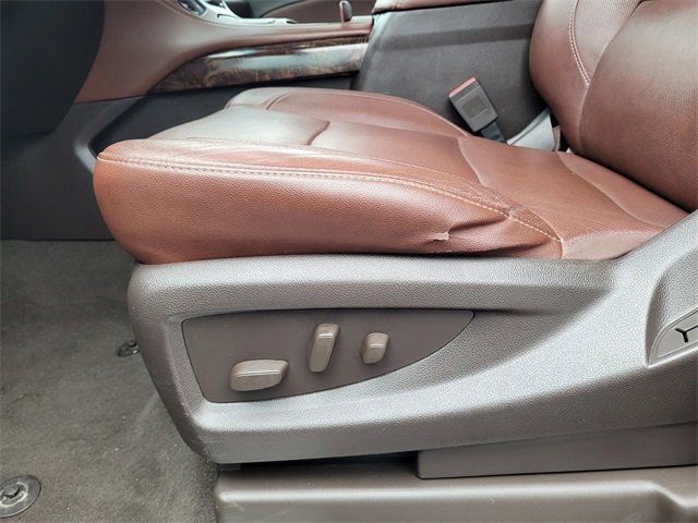 Used 2020 Chevrolet Suburban Premier image 21