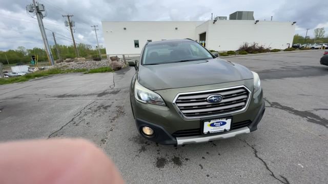 Used 2017 Subaru Outback 3.6R Touring AWD/4WD image 3