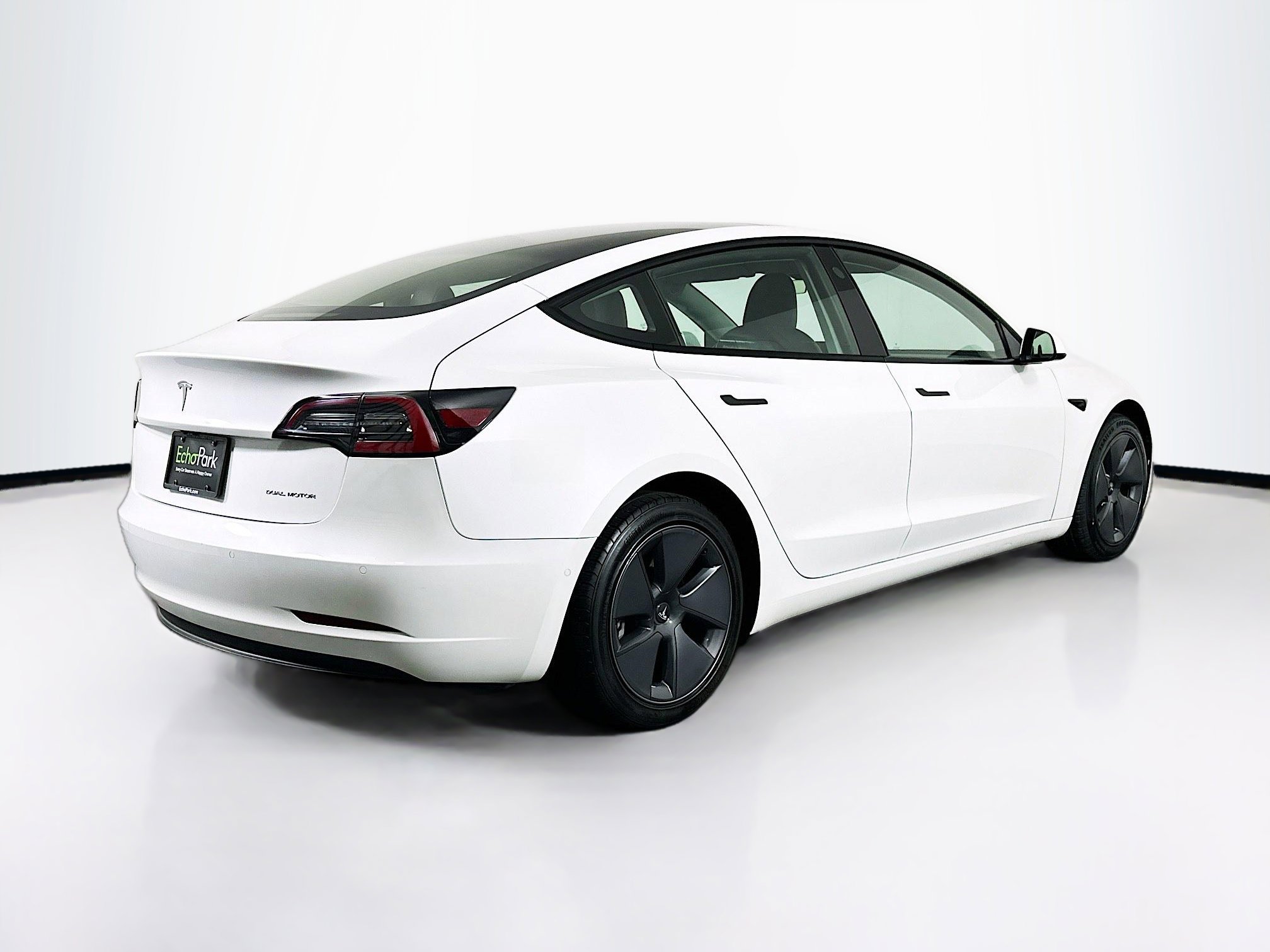Used 2022 Tesla Model 3 Long Range AWD/4WD image 9