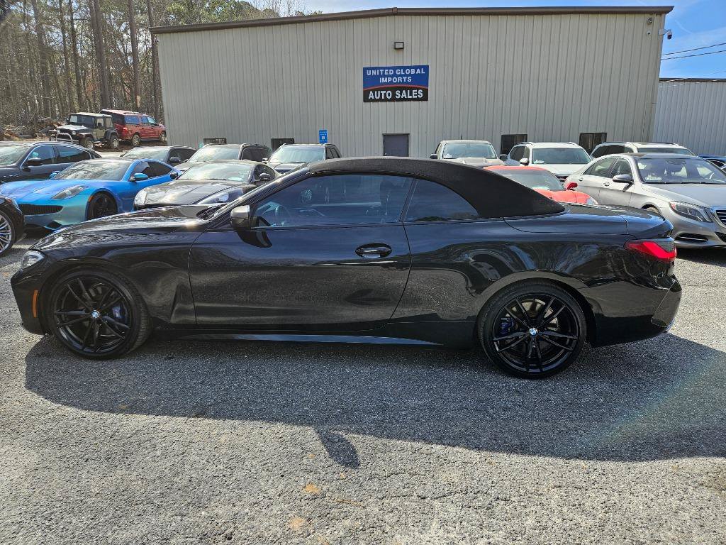 Used 2021 BMW M440i Convertible RWD image 3