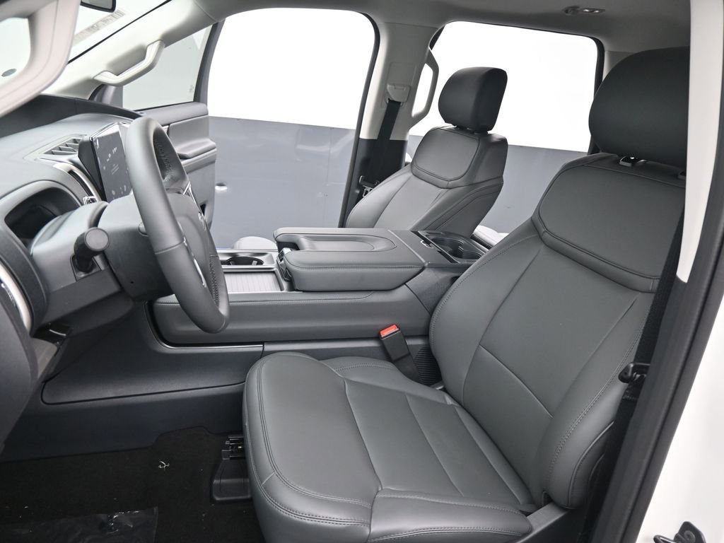 New 2026 Ford Expedition Active image 12