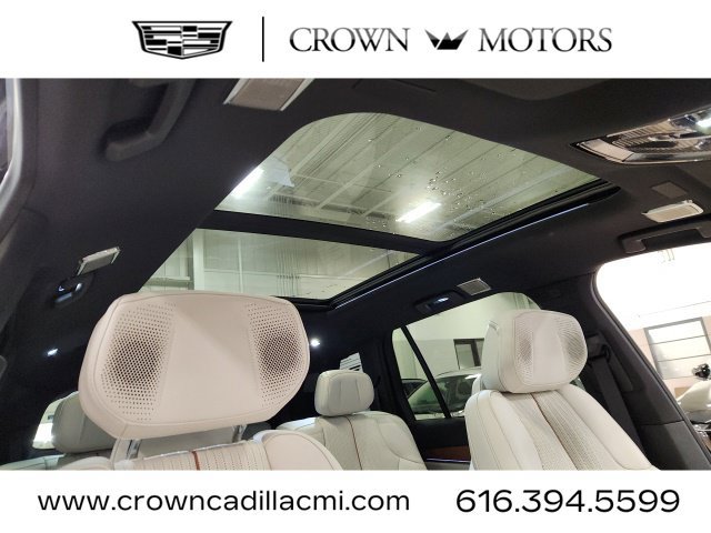 Certified 2026 Cadillac Vistiq Sport w/ LPO, Floor Liner Package AWD/4WD image 36