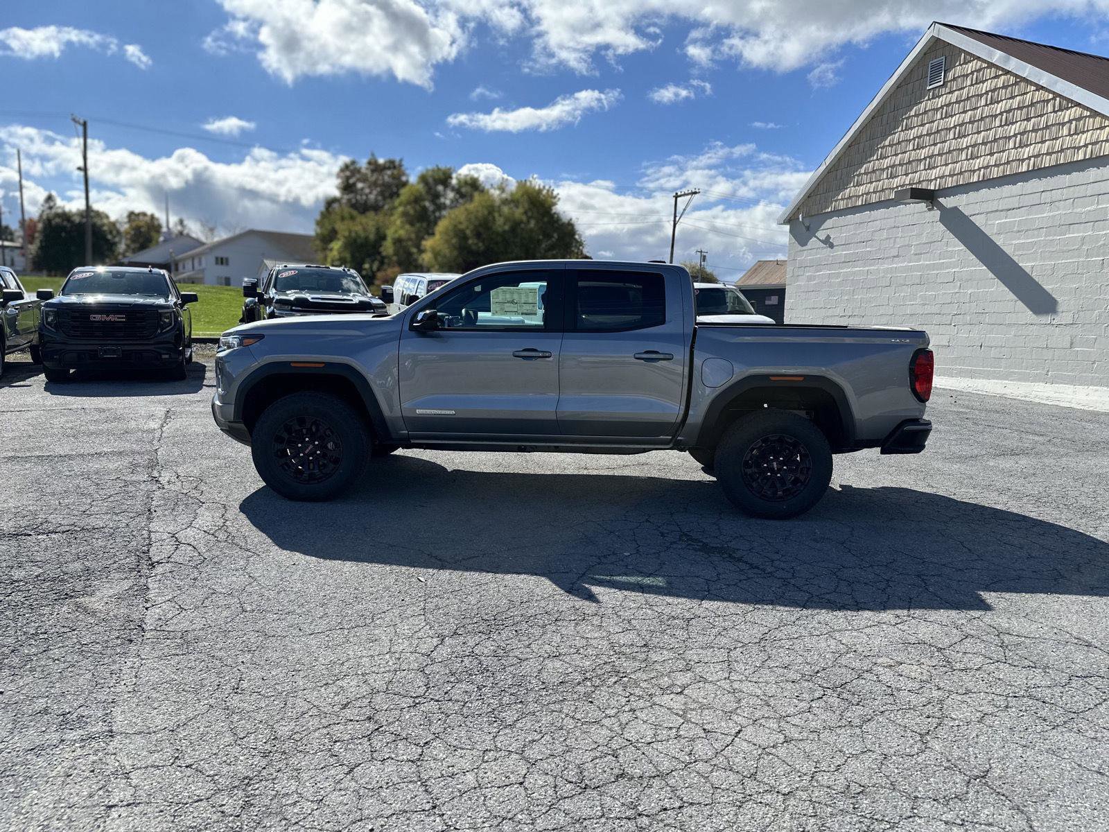 New 2026 GMC Canyon Elevation w/ Convenience Package image 8